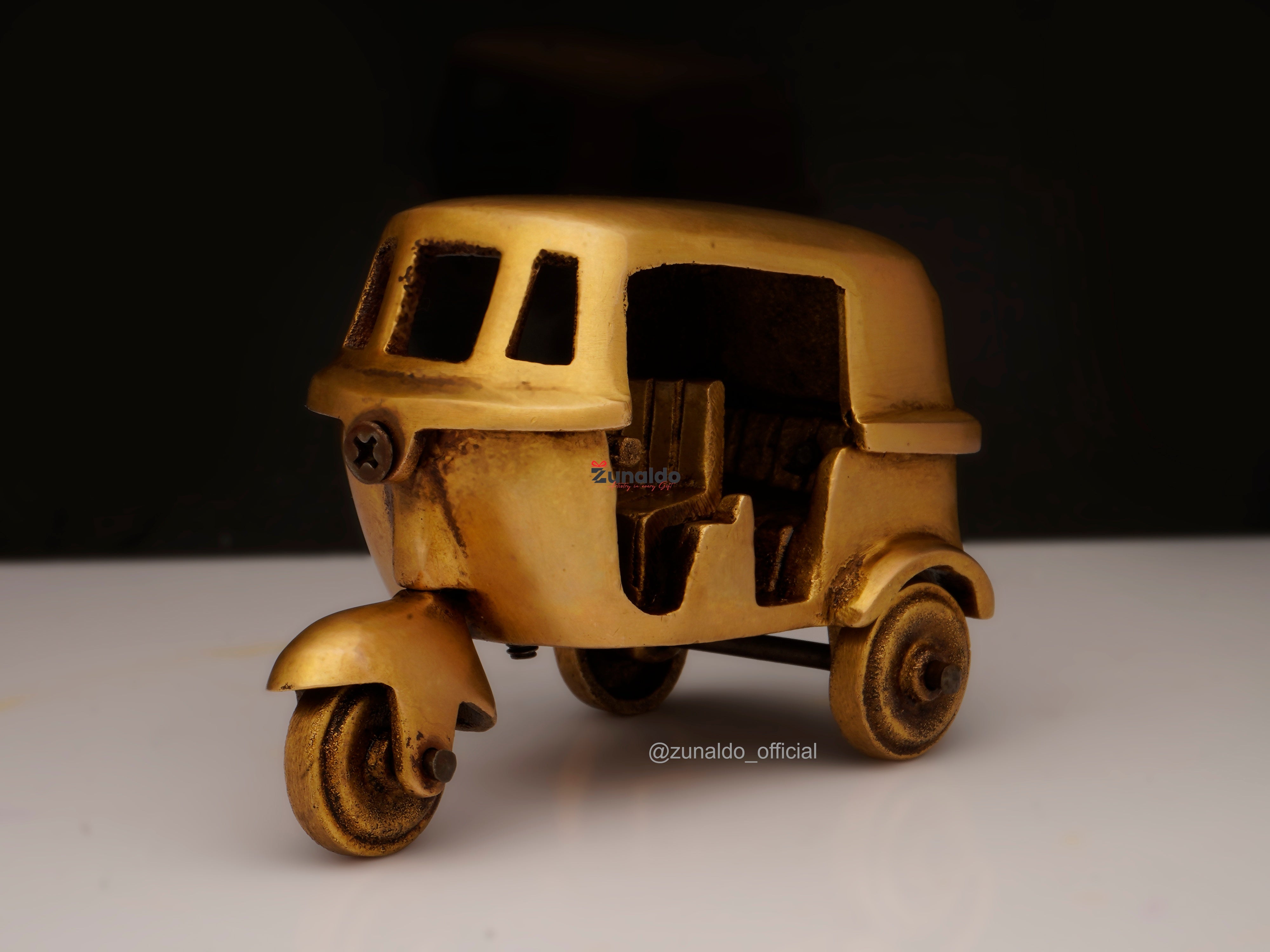 Brass Auto Plain | Brass Showpiece (5x3In)