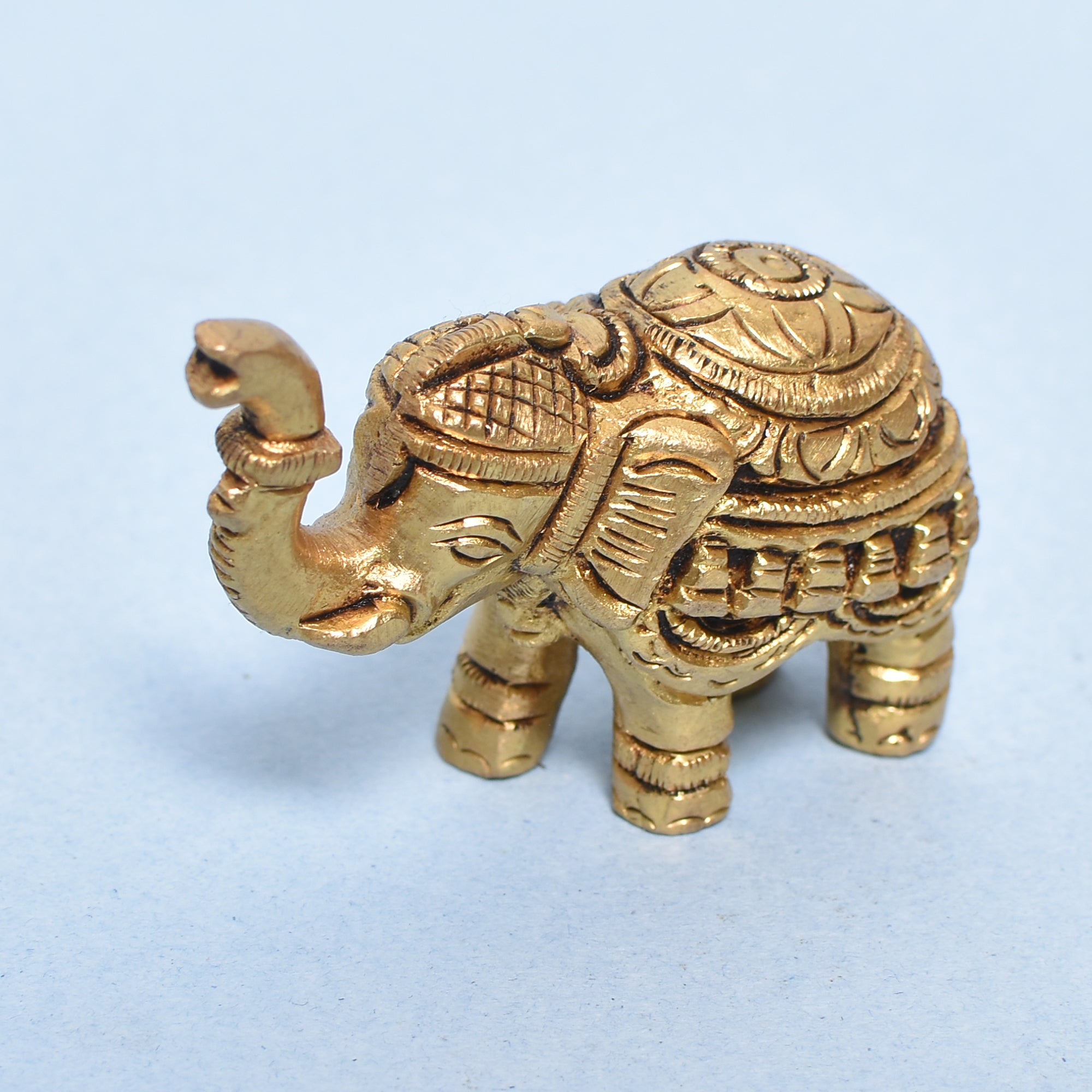 ELEPHANT CARVED TRUNK UP Size : 3.75x1.5x2In