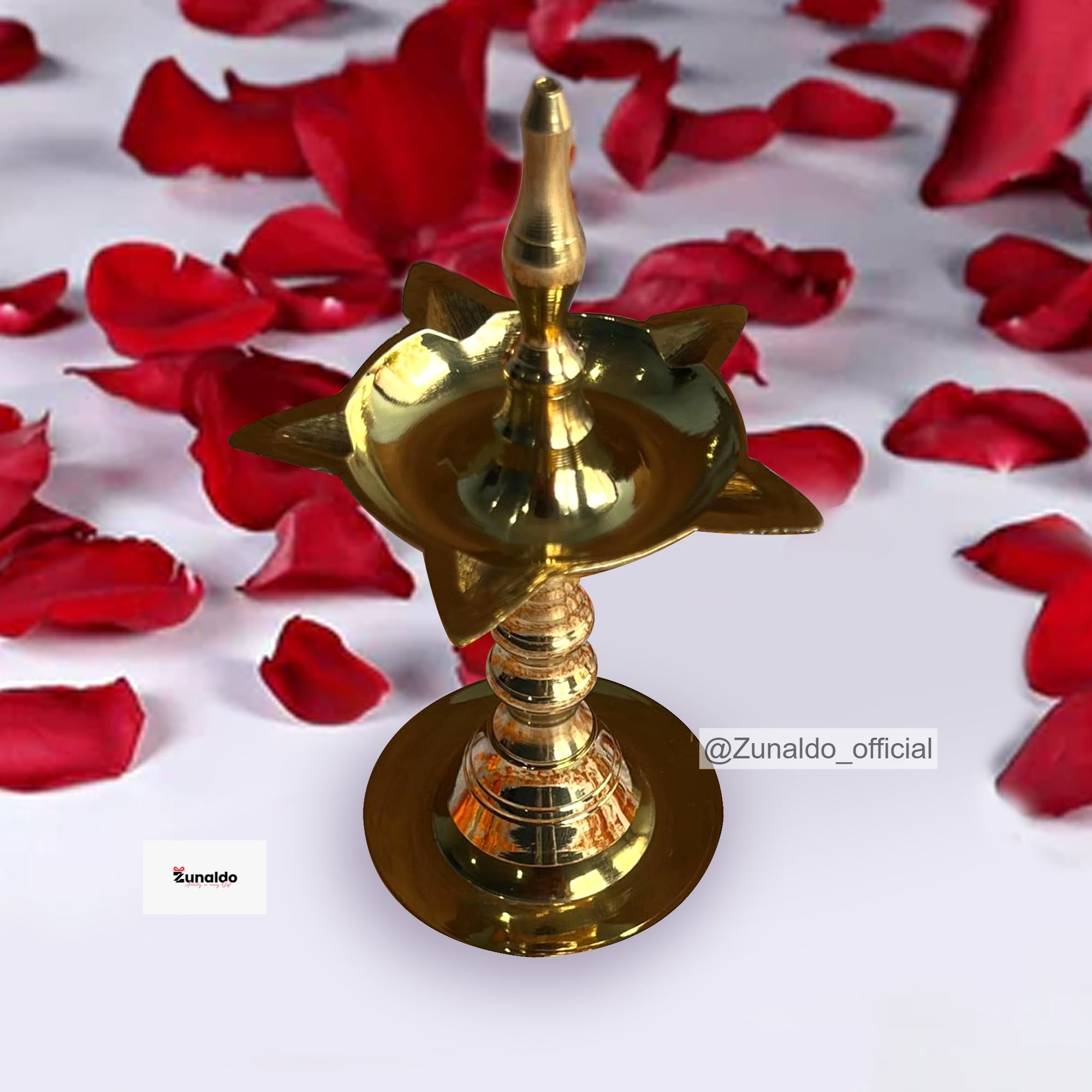 Traditional Brass Oil Lamp Kuttu Vilakku - 10 Inch