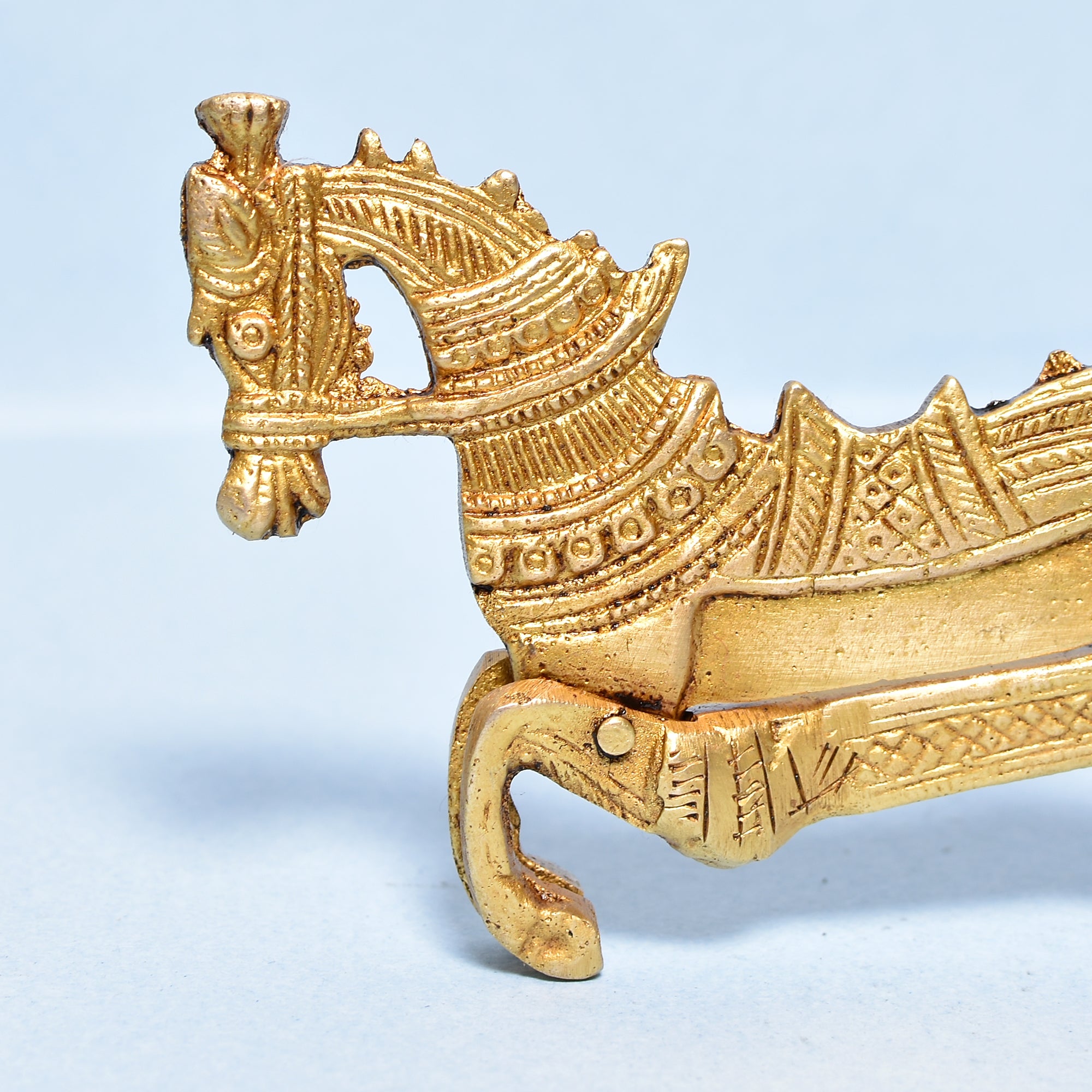 NUT CUTTER HORSE RIDER W/LION 6.75"
