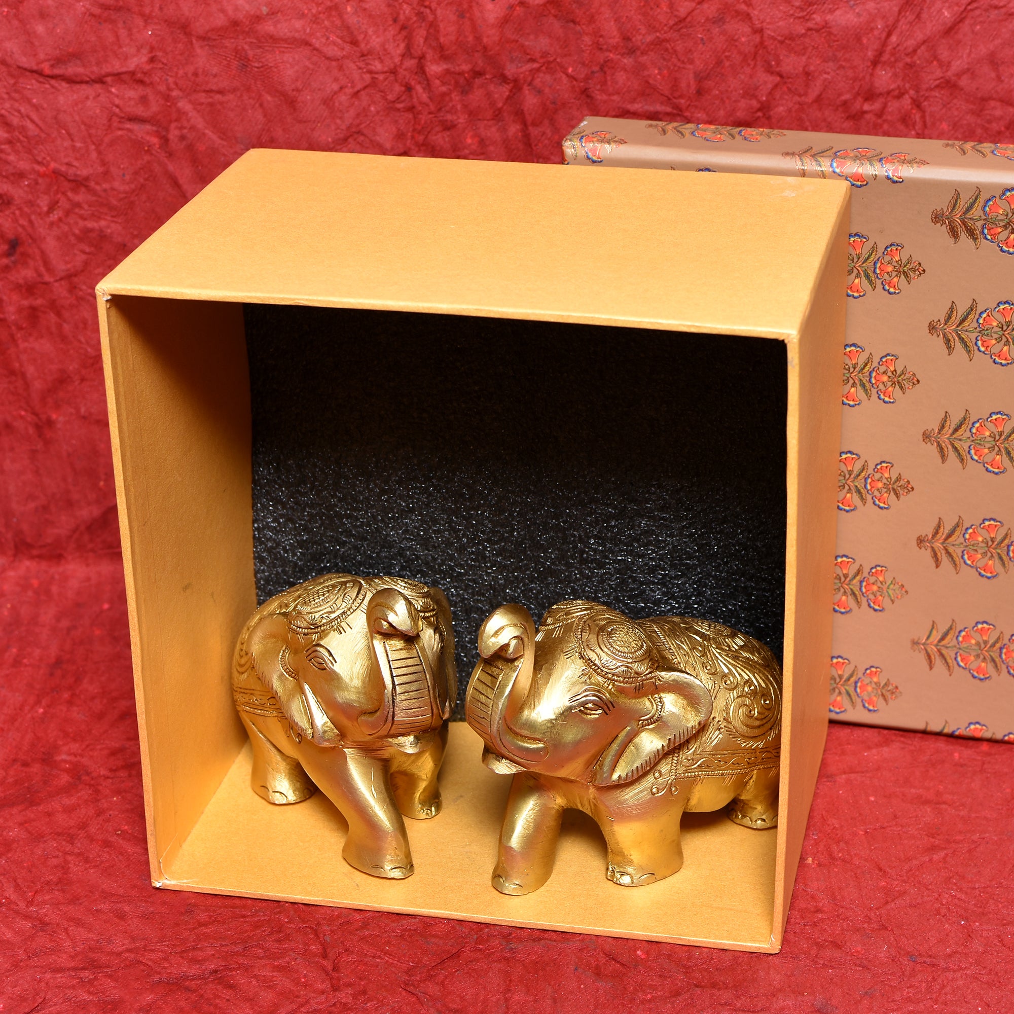 ELEPHANT Pair CARVED Size : 5"