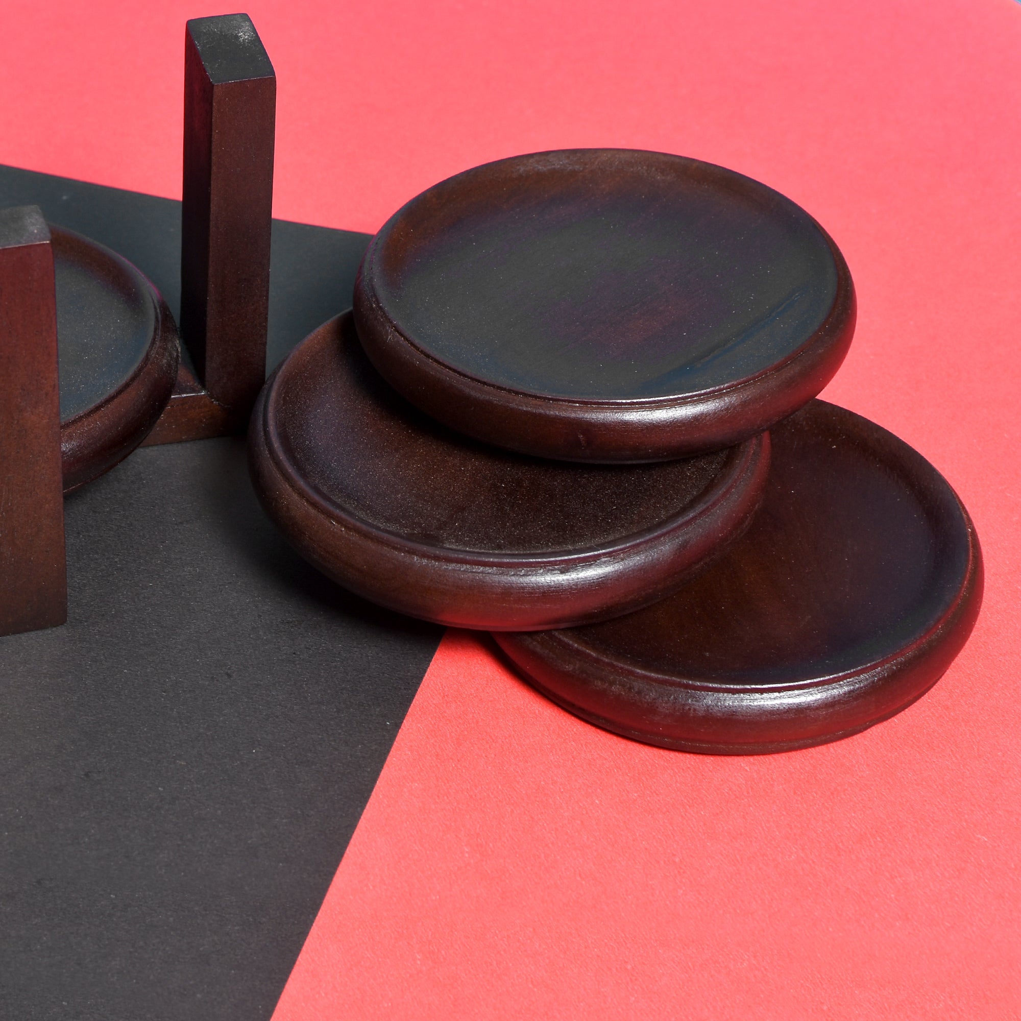 Wooden Coaster with Stand  Height 0.5 Weight 385 gm