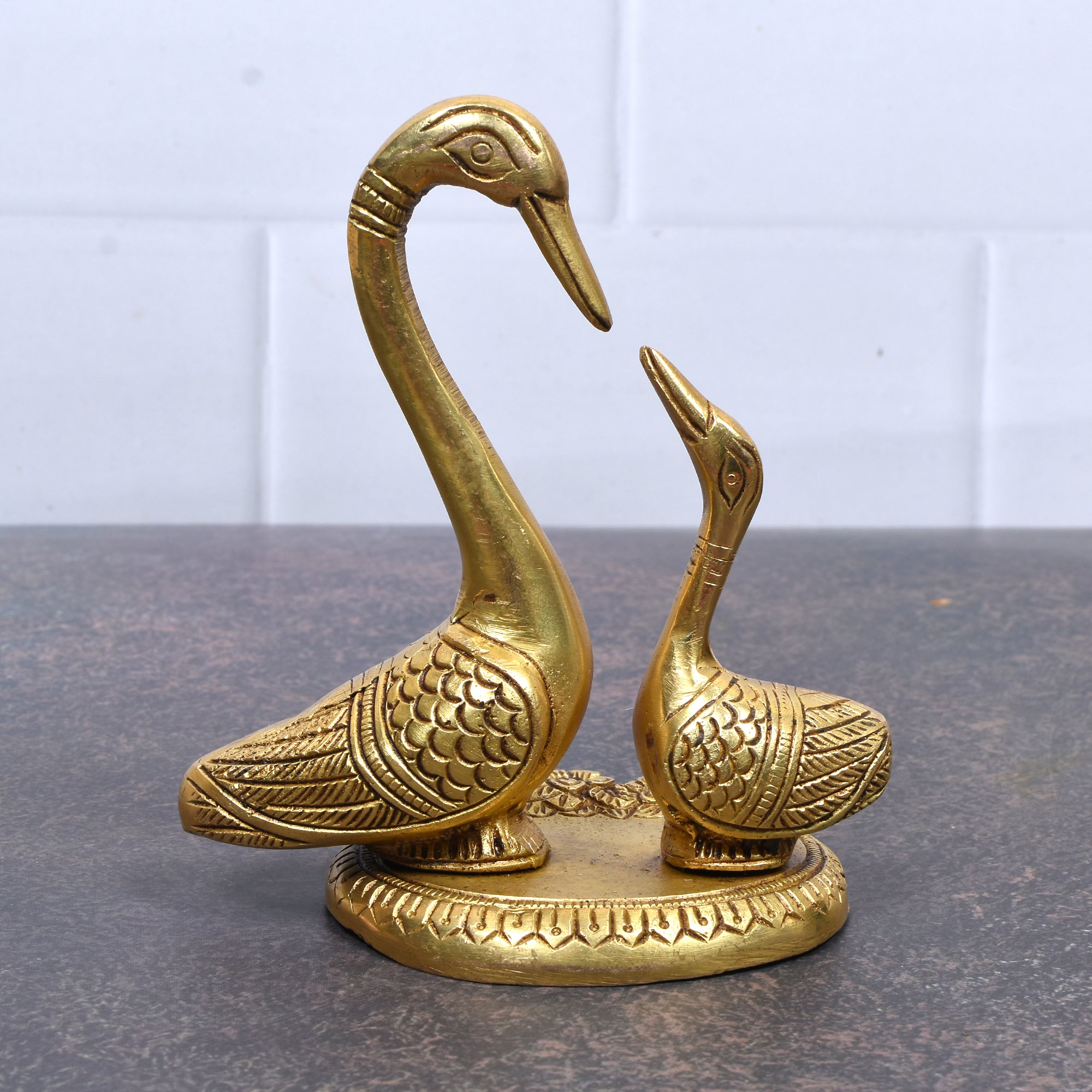 Brass Swan Pair Sculpture – Handcrafted Symbol of Love & Grace 5.5 (inch)