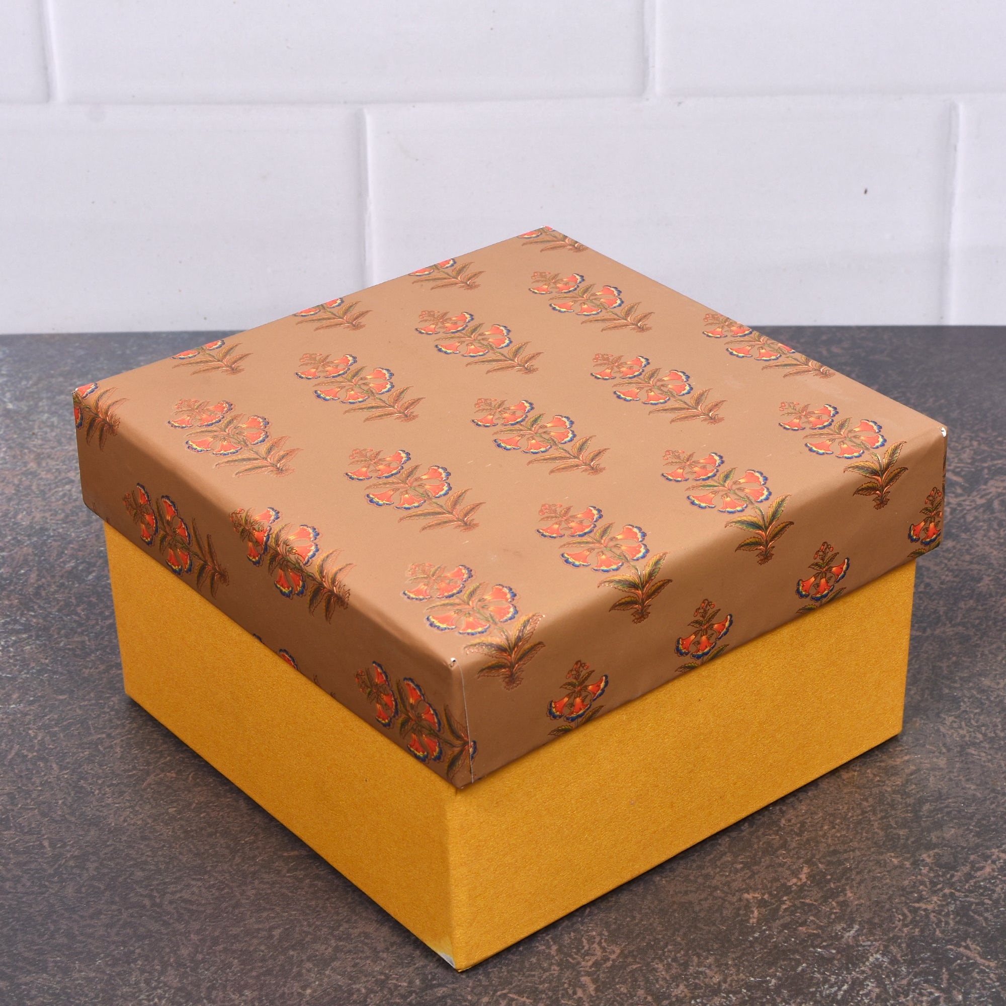 Brass Swan Pair Sculpture – Handcrafted Symbol of Love & Grace 5.5 (inch)