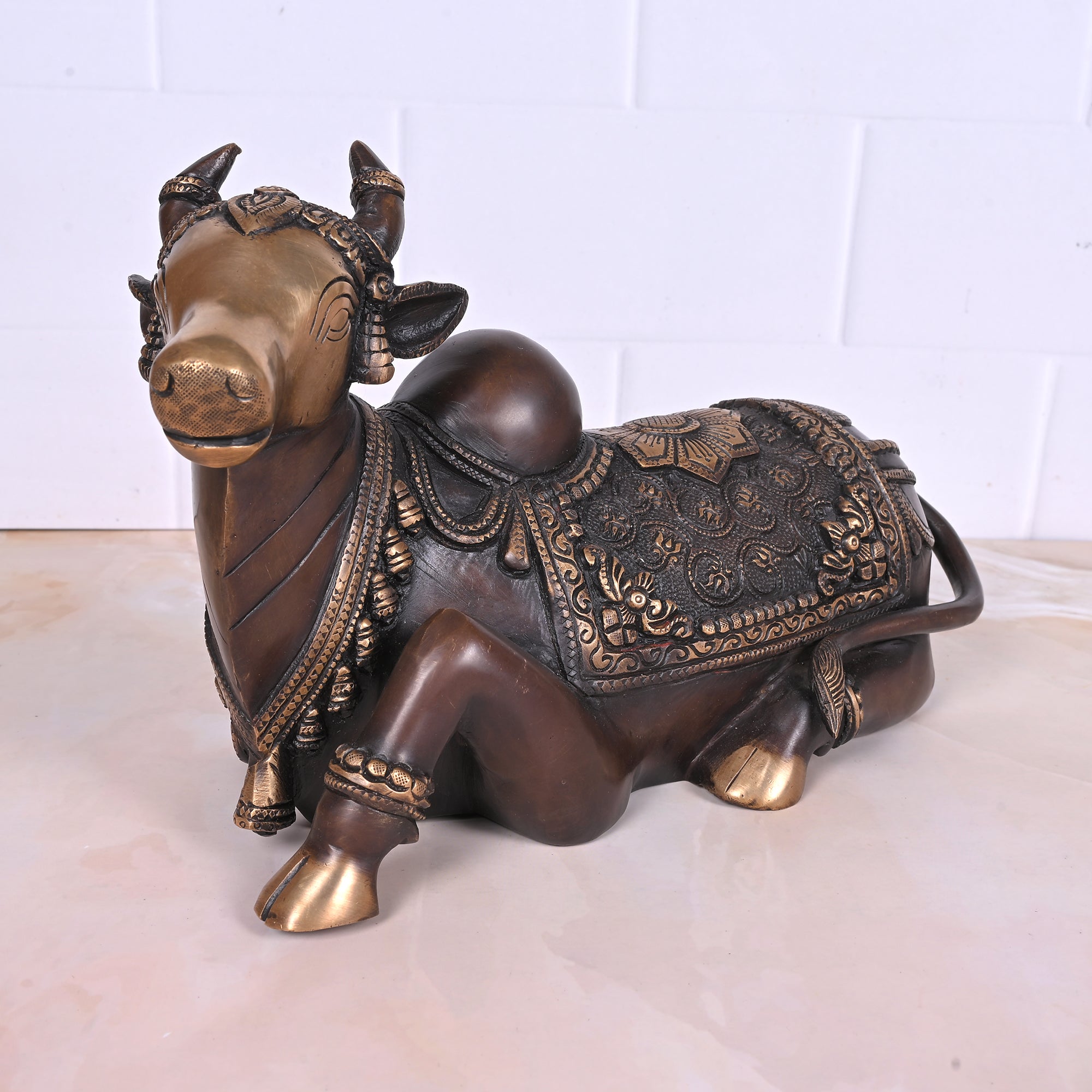 NANDI SITTING CARVED W/OUT BASE FINE WITH OM 12.5"