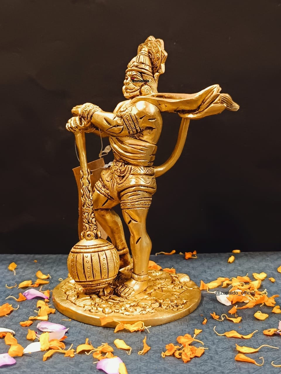 Brass Lord Hanuman Idol – Divine Home Decor & Gift