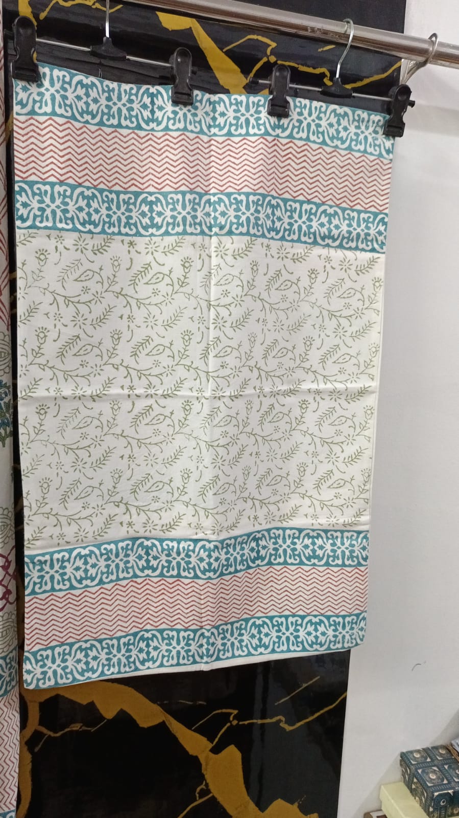 Elegant Floral Printed Bedsheet Set with Teal Border – Soft Cotton Double Bed Bedding